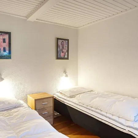 6 Person In Dannemare *